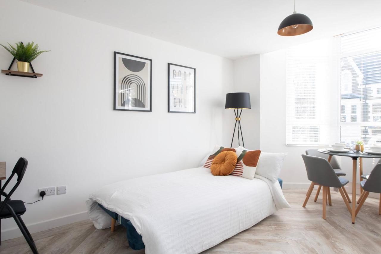 Connaught House - City Centre - Free Parking & Wi-Fi Apartment คาร์ดิฟฟ์ ภายนอก รูปภาพ